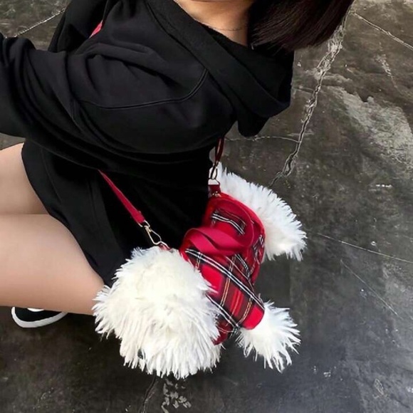 {NEW} Plaid Red and White Dog Plush Handbag - Picture 6 of 12